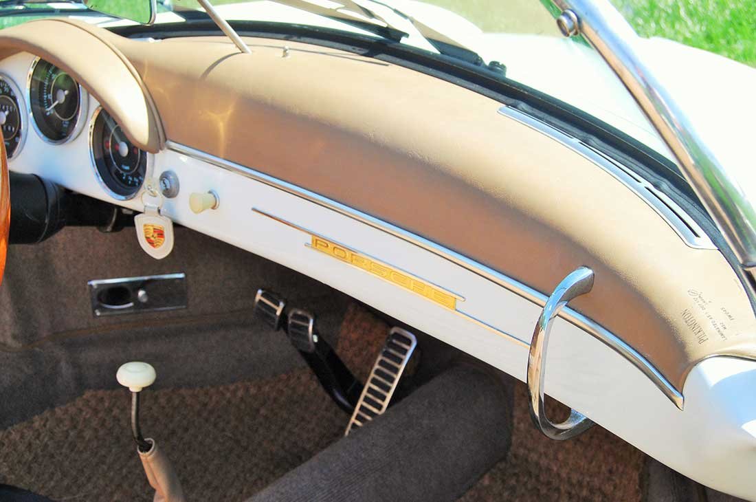 Porsche-356-Speedster-1957-helft-dashboard