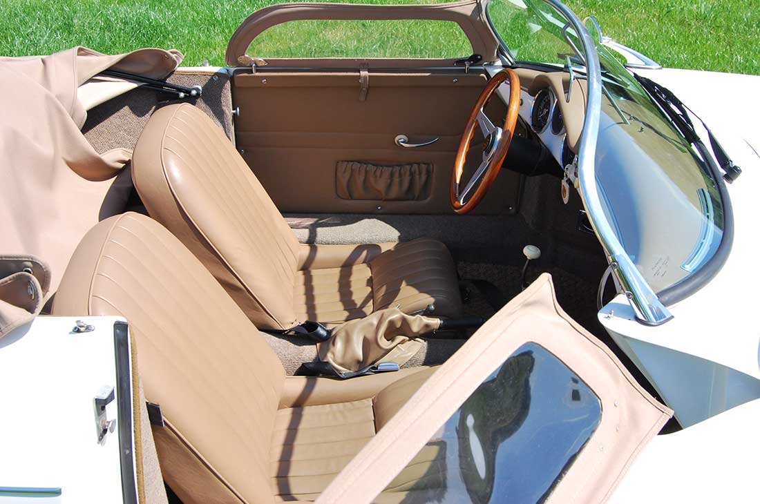 Porsche-356-Speedster-1957-interieur-rechts